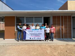 El titular del Instituto de Infraestructura Física Educativa Entrega obras educativas en Cadereyta