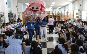 Imparte UAQ taller infantil de antropología, en Biblioteca Nacional de Guatemala