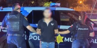 Detienen a conductor a bordo de camioneta con reporte de robo