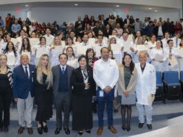 Encabeza Secretaria de Salud ceremonia de Bienvenida y Clausura de Médicos Internos de Pregrado en el Hospital General de Querétaro