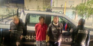 Tres masculinos detenidos por el delito de robo a lugar cerrado
