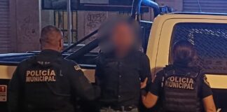 Hombre detenido por robo de productos en tienda de autoservicio
