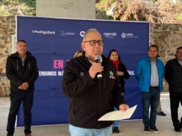 Entrega Fernando Orozco obra educativa en Pinal de Amoles