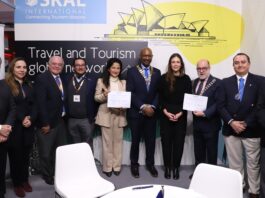 Querétaro y Madrid hermanan clubes Skal en Feria Internacional de Turismo de Madrid
