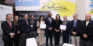 Querétaro y Madrid hermanan clubes Skal en Feria Internacional de Turismo de Madrid