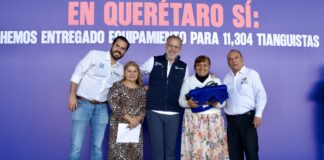 Entrega Marco Del Prete apoyos del subprograma Apoyo a Sectores Económicos