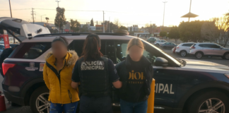 Dos femeninas fueron detenidas por robo en Plazas del Sol