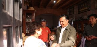 Luis Nava supervisa entrega apoyos alimentarios en La Cañada