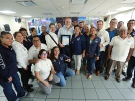 Reconoce Marco Del Prete a comerciantes en el estado