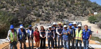 Titular de la Comisión Estatal de Infraestructura supervisa reconstrucción de puente en Tolimán