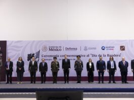 Preside Gobernador Ceremonia Conmemorativa del Día de la Bandera