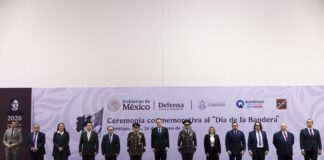 Preside Gobernador Ceremonia Conmemorativa del Día de la Bandera