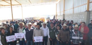 La Secretaría de Desarrollo Agropecuario entrega apoyos a productores de Tolimán