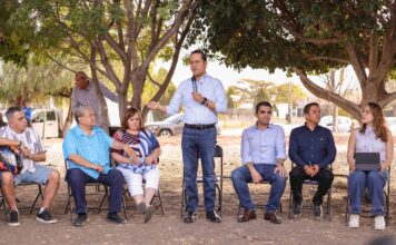 Chepe Guerrero se reúne con vecinos del fraccionamiento Paseos del Bosque