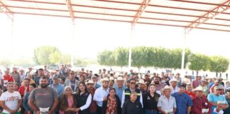 El Secretario de Desarrollo Agropecuario realiza entrega de maíz en la Sierra