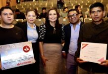 Domina UAQ competitividad digital con becas Santander