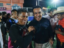 Luis Nava participa en premiación del torneo Talento de Barrio El Gallinero