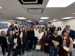 Del Prete presenta programas de Secretaría de Desarrollo Sustentable a comerciantes del Centro Histórico