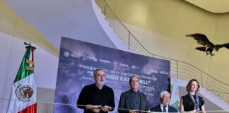 Inaugura López Birlain en Puebla exposición de Santiago Carbonell