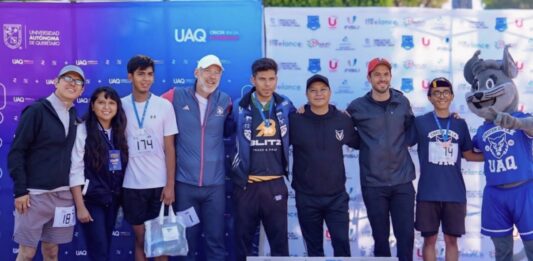 La Federación de Estudiantes Universitarios de Querétaro realiza carrera conmemorativa por su 68.º aniversario