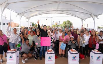 Entrega Rodrigo Monsalvo mil 449 despensas a adultos mayores en El Marqués