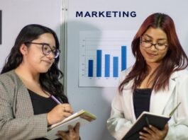 La Universidad Tecnológica de San Juan del Río acredita carreras de su división de negocios y mercadotecnia