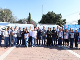 Entregan autoridades educativas nuevas unidades de transporte escolar al COBAQ