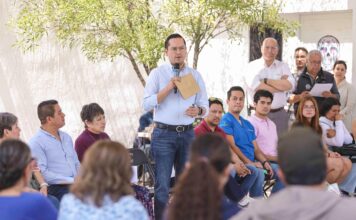 Chepe Guerrero se reúne con vecinos del fraccionamiento La Vida