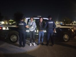 Detenidos dos masculinos por robo a comercio en la colonia Viñedos