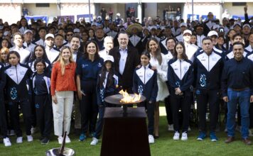 Abandera Gobernador a delegación queretana rumbo a la Olimpiada Nacional CONADE 2026