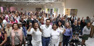 Visita Luis Nava grupo del adulto mayor en San Juan del Río