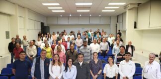 Presenta Luis Nava programas sociales a Colegio de Arquitectos de San Juan del Río