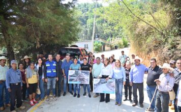 Titular de la Comisión Estatal de Infraestructura constata obras de reconstrucción de caminos en Pinal de Amoles