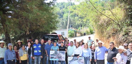 Titular de la Comisión Estatal de Infraestructura constata obras de reconstrucción de caminos en Pinal de Amoles