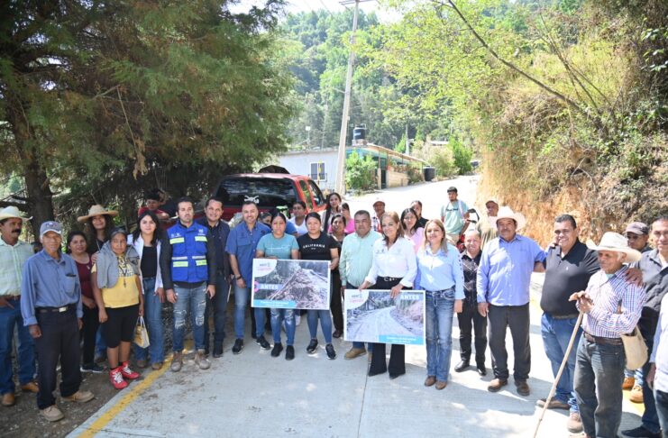 Titular de la Comisión Estatal de Infraestructura constata obras de reconstrucción de caminos en Pinal de Amoles