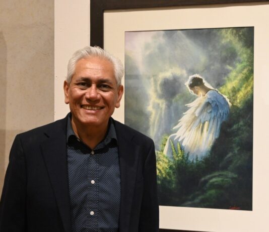 Inaugura Cuauhtémoc Velázquez su exposición Seres de luz