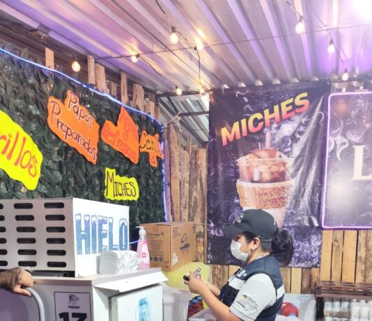 La Secretaría de Salud Realiza Acciones de Protección Sanitaria en la Feria Jalpan 2026