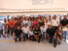 Entrega Luis Nava obra social en Jalpan