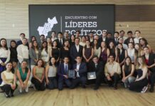 Se reúne Luis Nava con alumnos de la Universidad Anáhuac