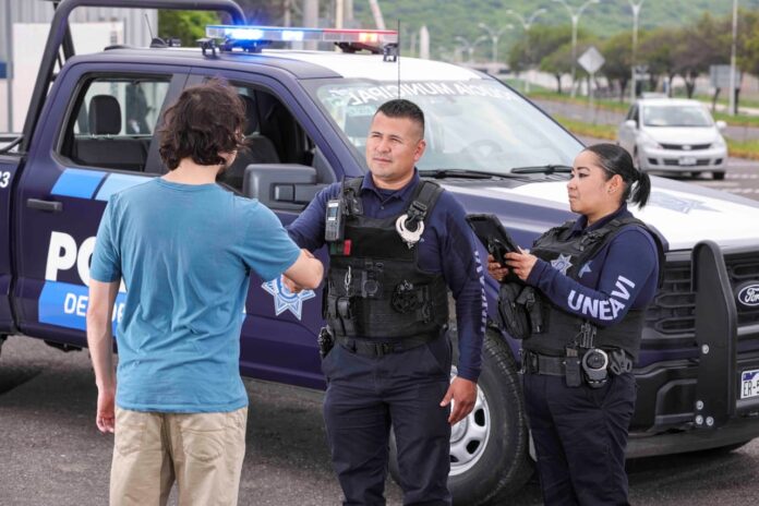 b4f56df0-7645-47e9-8f2b-2d441cfa328e