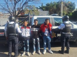 Detenidos tres masculinos en Lomas de Casa Blanca