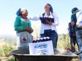 Encabeza Sonia Rocha entrega de apoyos alimentarios en San Joaquín