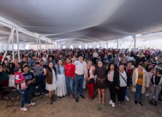 Encabeza Rodrigo Monsalvo festejos por el Día de las Madres en Chichimequillas