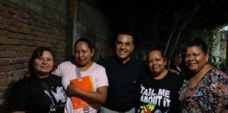 Convive Luis Nava con mamás de Reforma Agraria