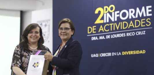 Expone Dra. Ma. de Lourdes Rico Cruz su 2° Informe al frente de Lenguas y Letras