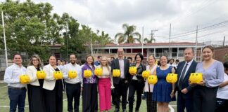 Arranca boteo Teletón 2026 en secundaria Antonio Acosta Aguayo