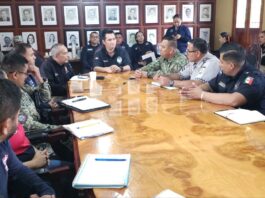 Titular de la Coordinación Estatal de Protección Civil de Querétaro encabeza mesa de trabajo por temporada de lluvias en la zona serrana