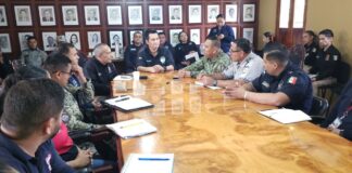 Titular de la Coordinación Estatal de Protección Civil de Querétaro encabeza mesa de trabajo por temporada de lluvias en la zona serrana