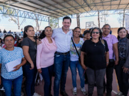 Rodrigo Monsalvo encabeza encuentro con mujeres jefas de familia en La Griega