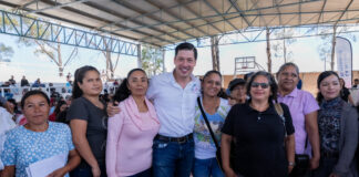 Rodrigo Monsalvo encabeza encuentro con mujeres jefas de familia en La Griega